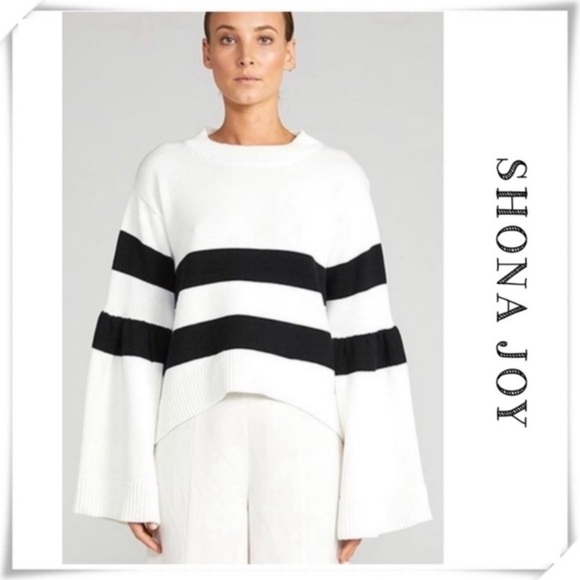 SHONA Joy Stripe Oversized Kimino Bell-Sleeve Crew-neck Sweater White Black Sz M